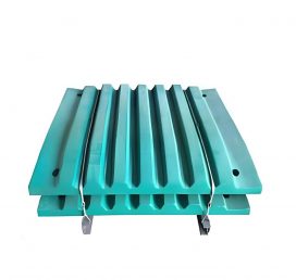 Защитная плита подвижной щеки